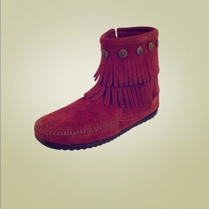 Minnetonka boots ❤️